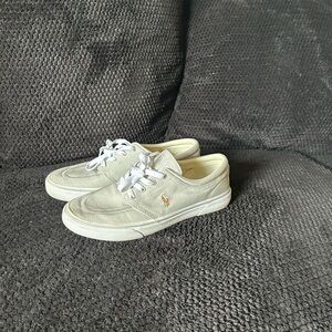 Ralph Lauren Polo men’s size 10. Good condition